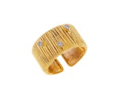 Handmade, women's ring made of yellow gold and white natural diamonds.